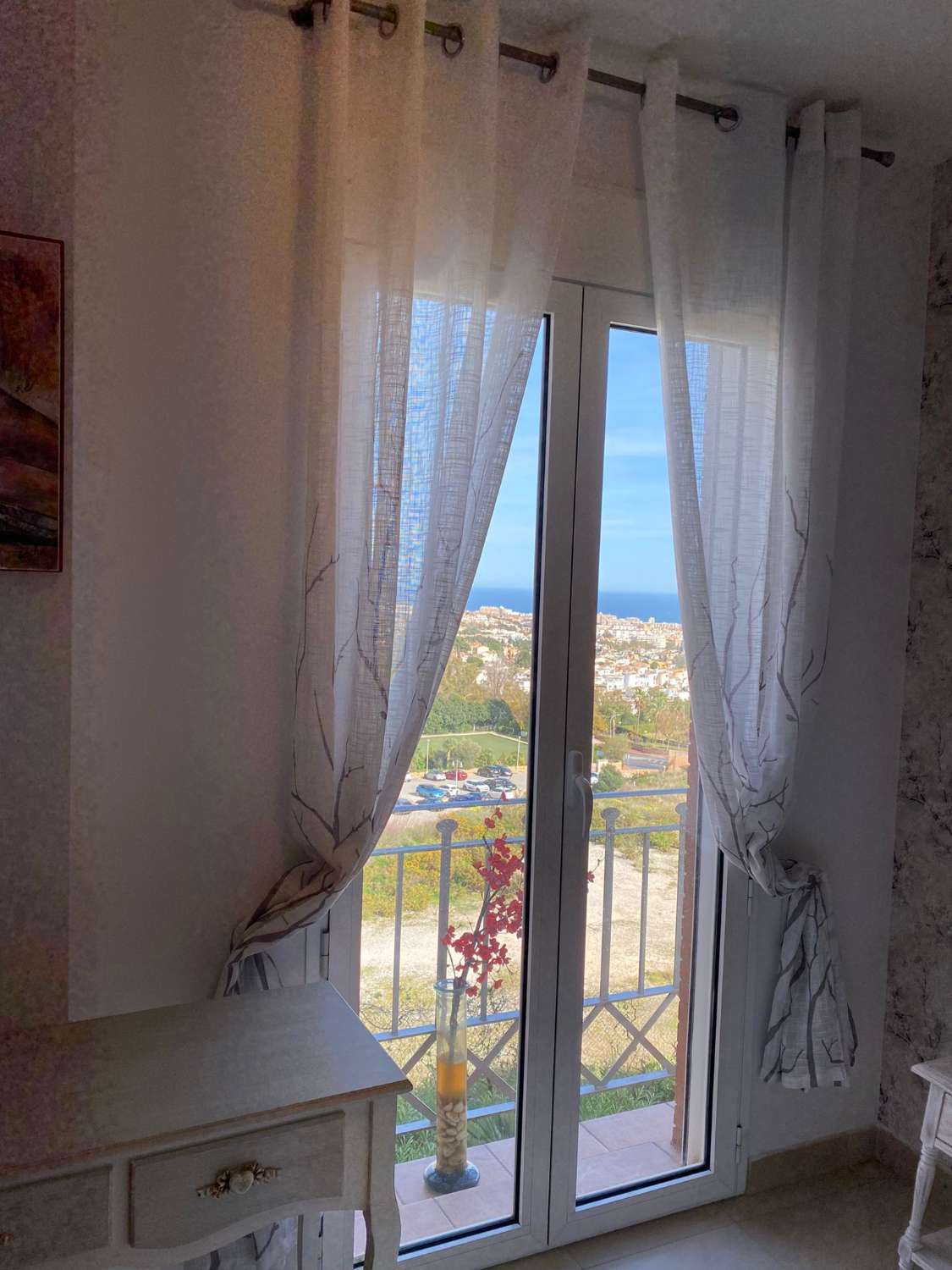 Apartamento de 1 dormitorio en Sensara con vistas al mar!
