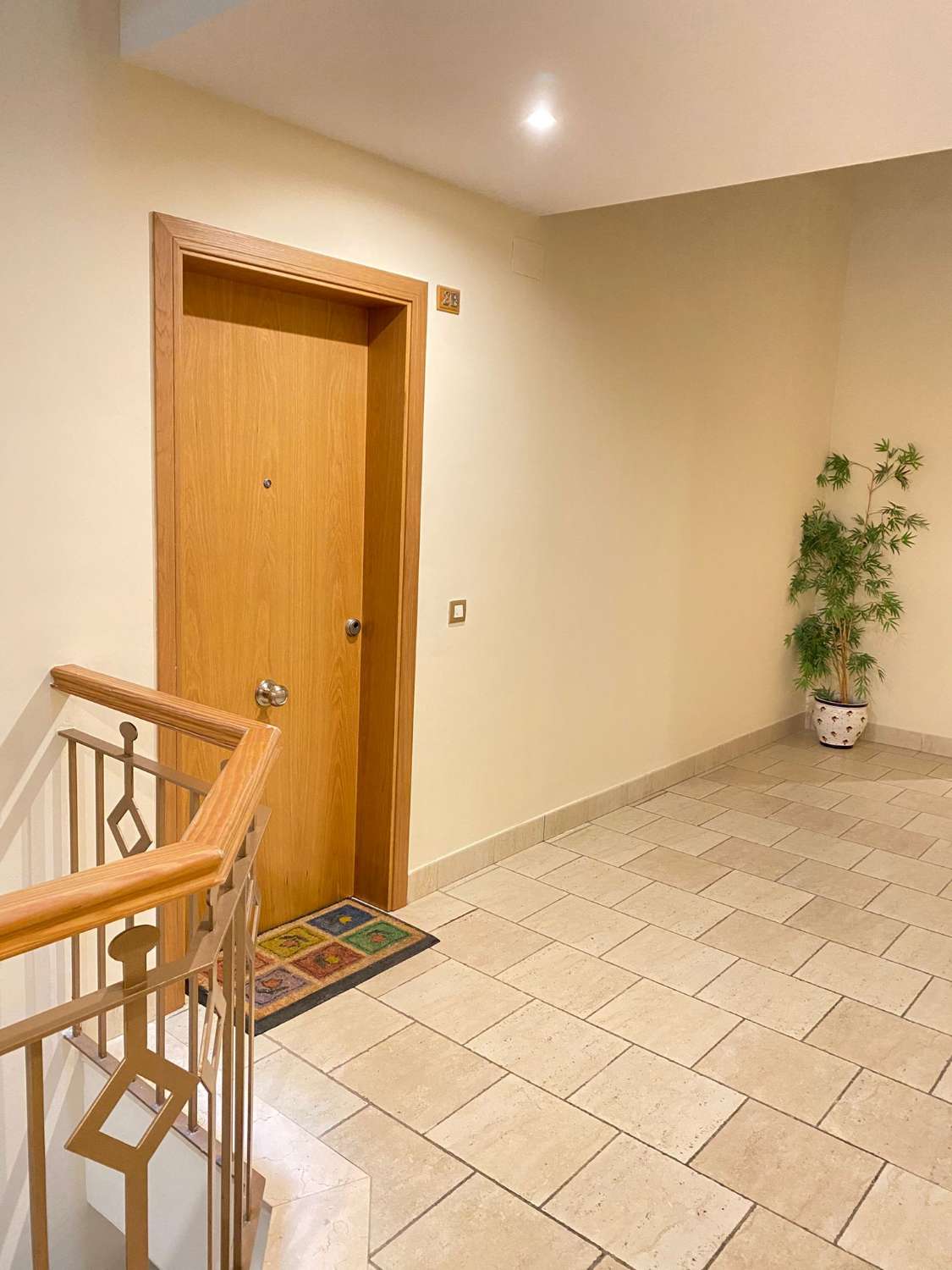 Apartamento de 1 dormitorio en Sensara con vistas al mar!