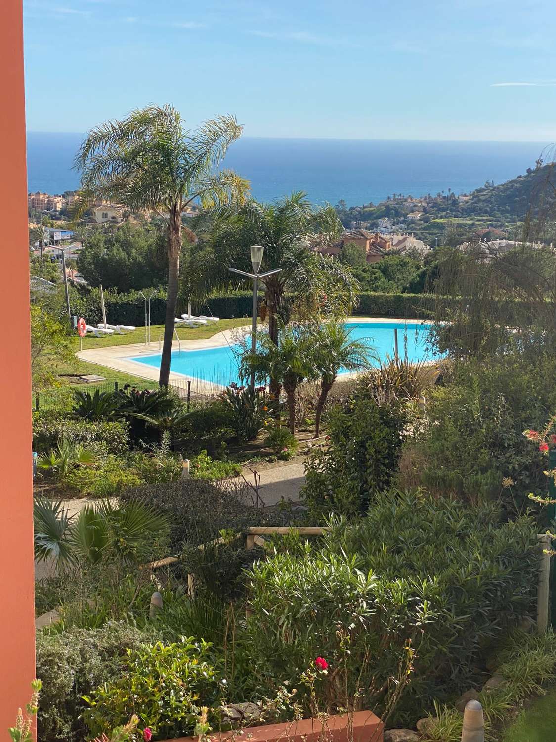 Apartamento de 1 dormitorio en Sensara con vistas al mar!
