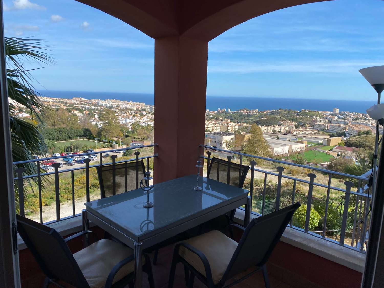 Apartamento de 1 dormitorio en Sensara con vistas al mar!