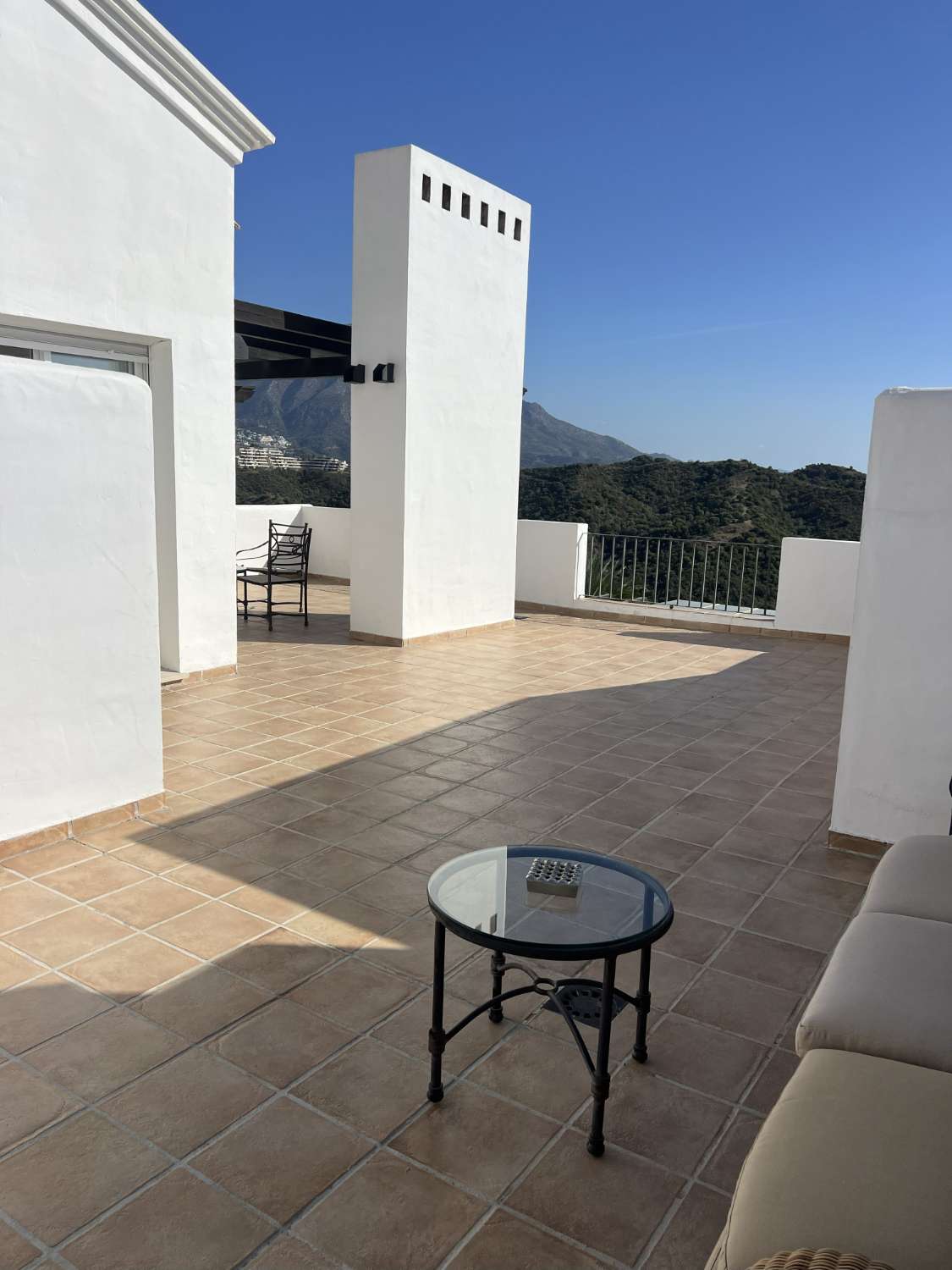 Penthouse duplex exclusif avec vue panoramique sur la mer à Altos de la Quinta !