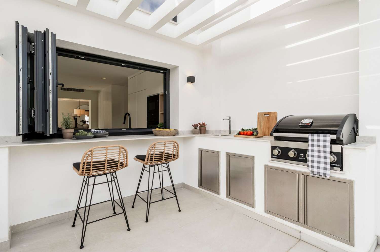 Villa magnifiquement rénovée à Lindavista, plage de San Pedro !