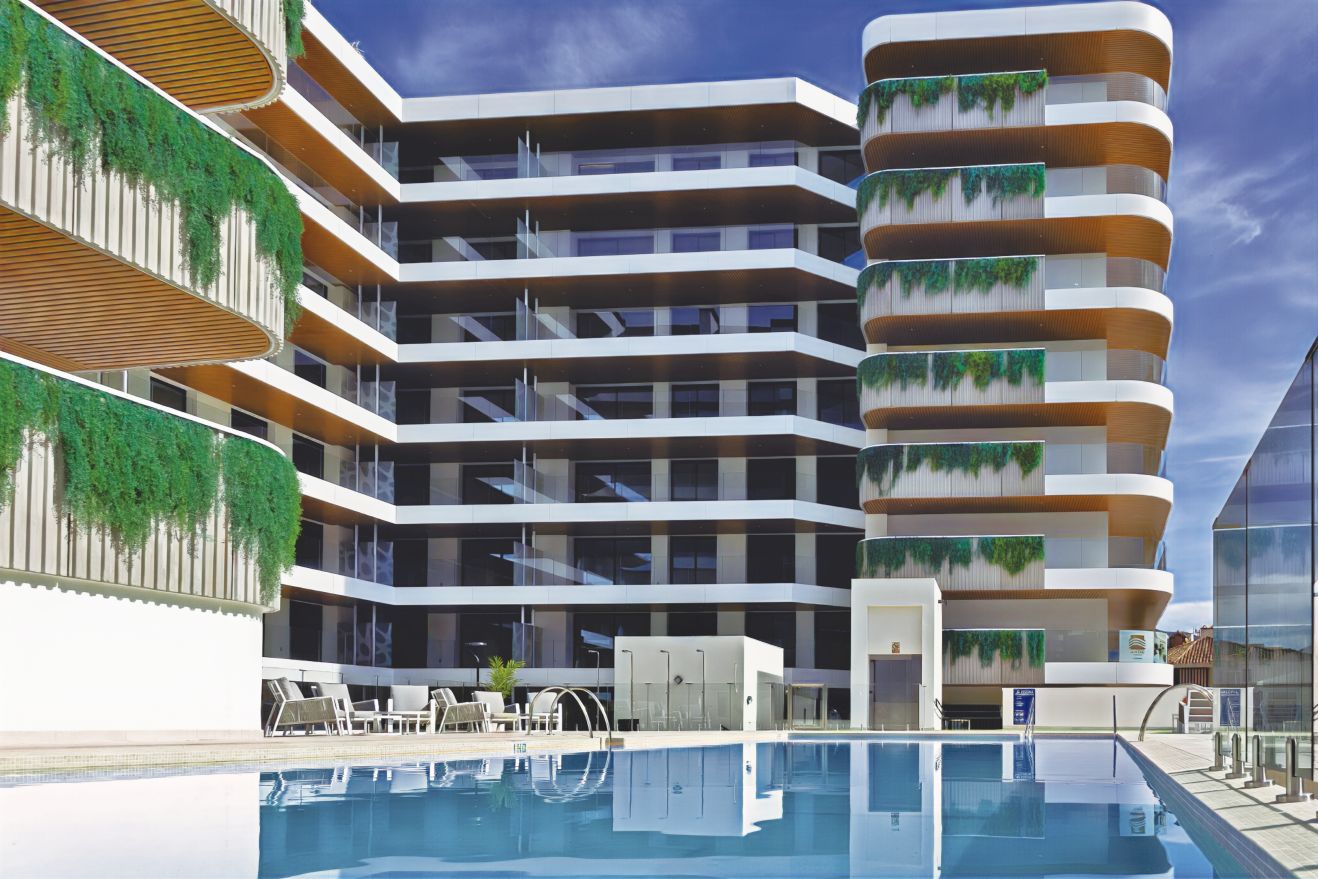 Excelente piso a estrenar en Fuengirola, a 150mts de la playa!