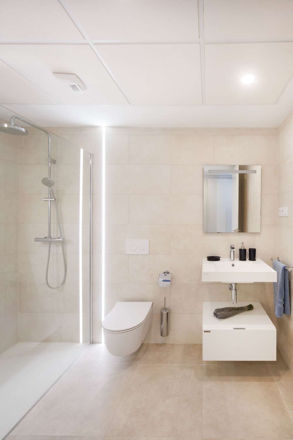 Excelente piso a estrenar en Fuengirola, a 150mts de la playa!
