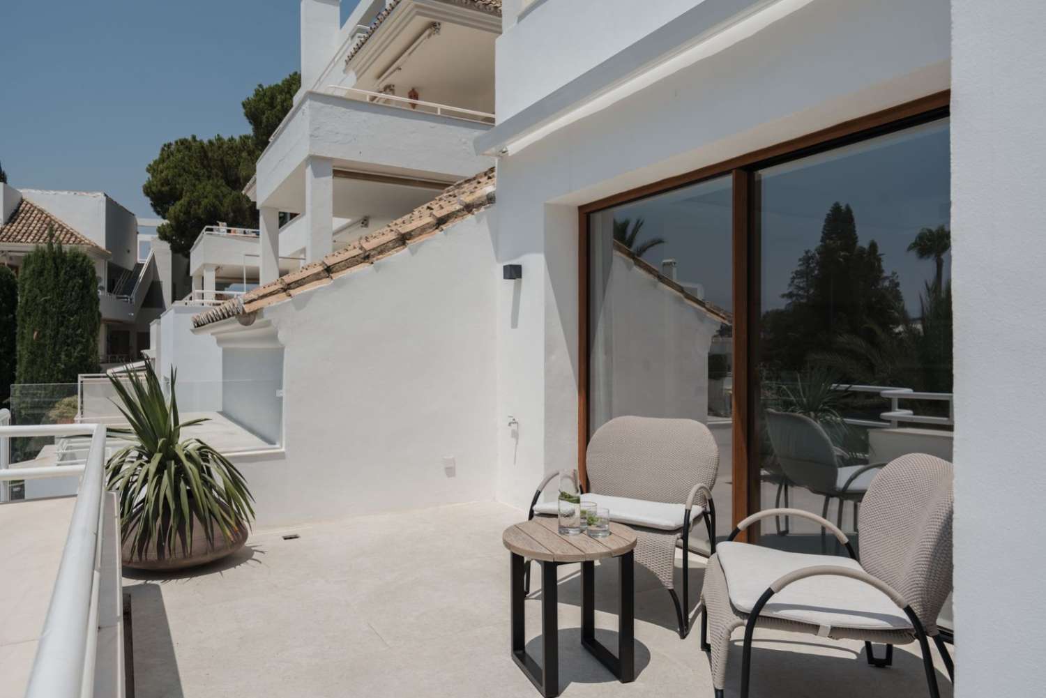Exclusive, fully renovated duplex in Los Naranjos!