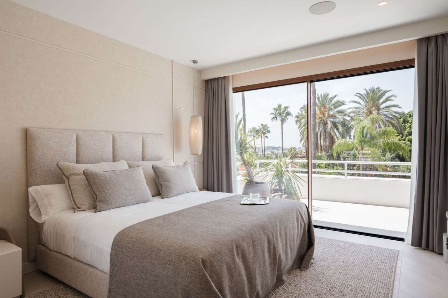 Exclusive, fully renovated duplex in Los Naranjos!