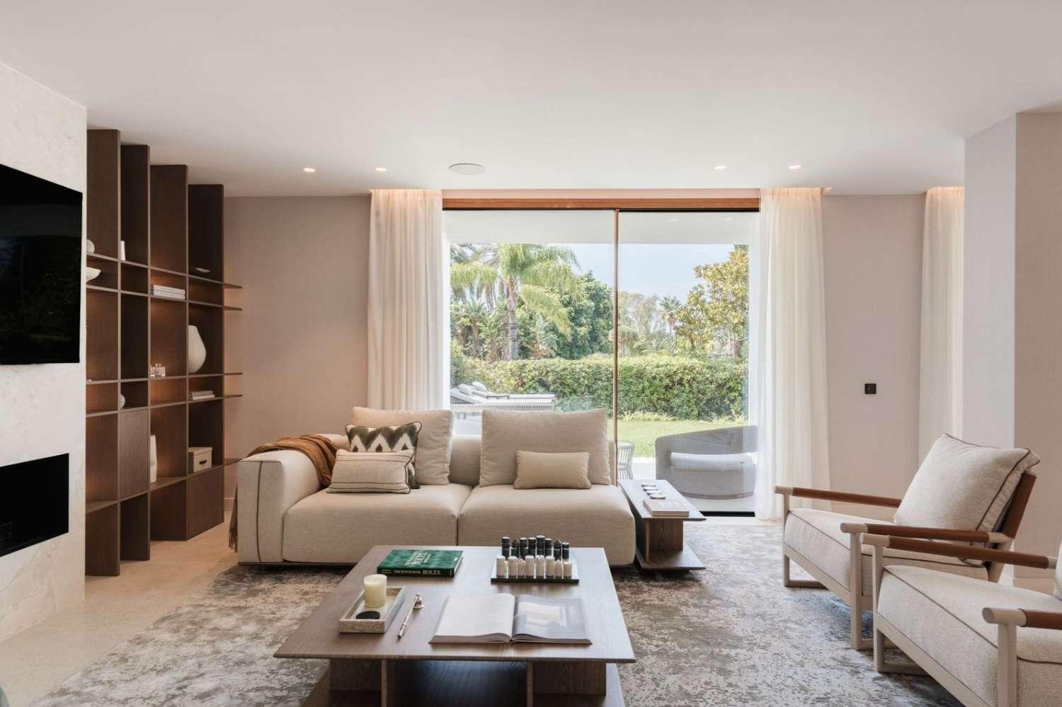 Exclusive, fully renovated duplex in Los Naranjos!