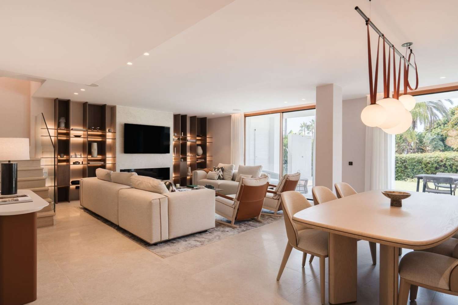 Exclusive, fully renovated duplex in Los Naranjos!