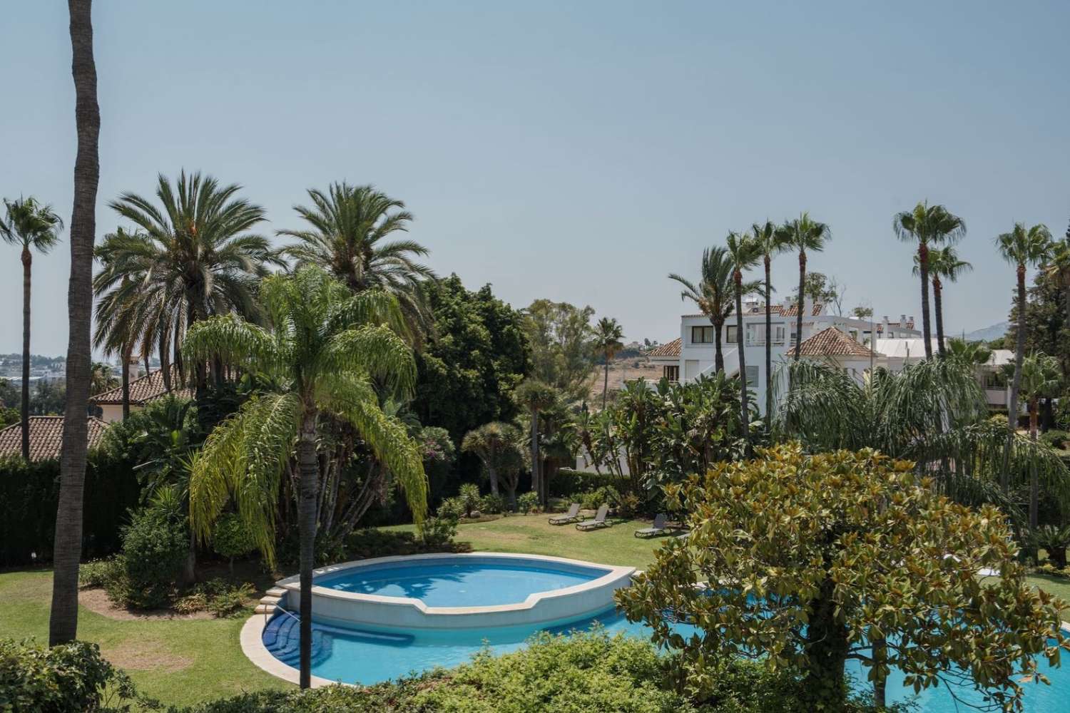 Exclusive, fully renovated duplex in Los Naranjos!