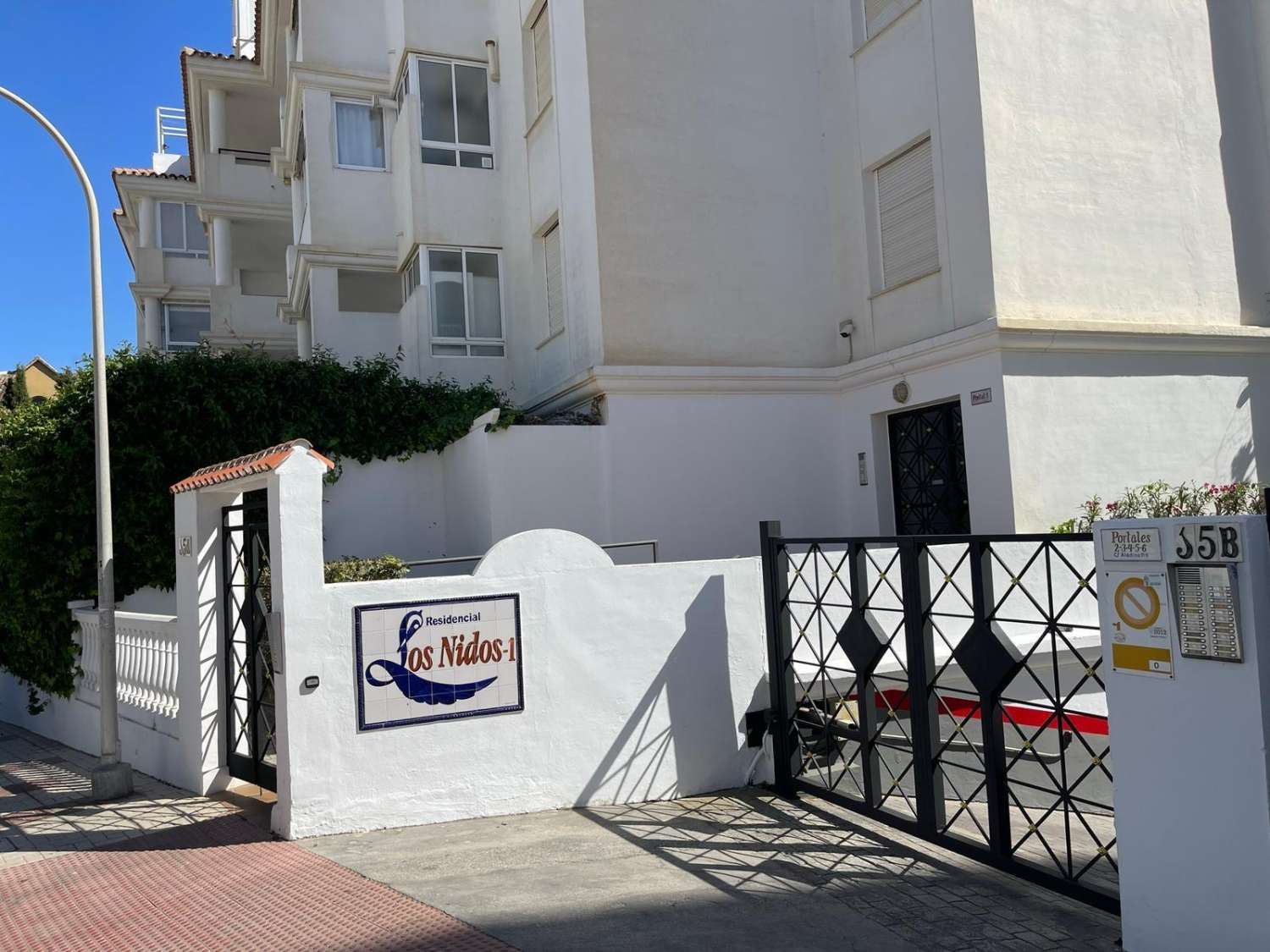 Great investment opportunity: an apartment 150 meters from La Carihuela beach!