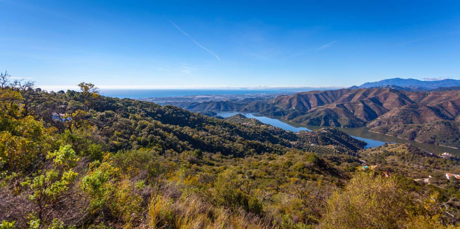 Vackra lägenheter med panoramautsikt i Sierra Blanca, Istán!