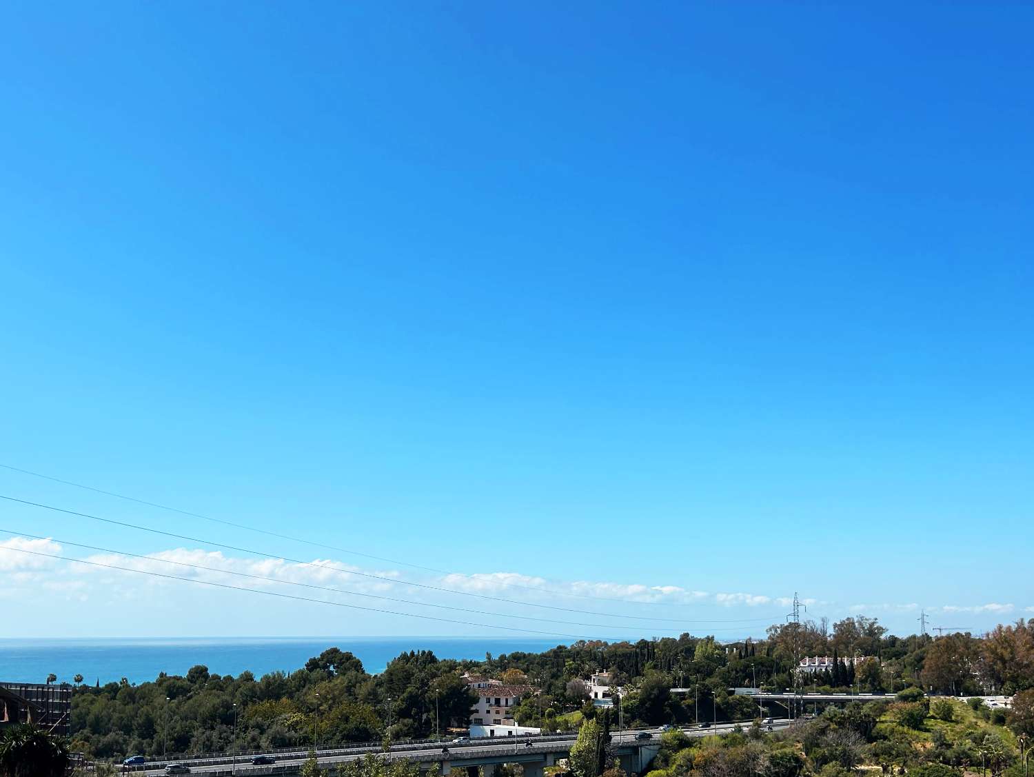 Schöne brandneue Villa mit Meerblick in Marbella!