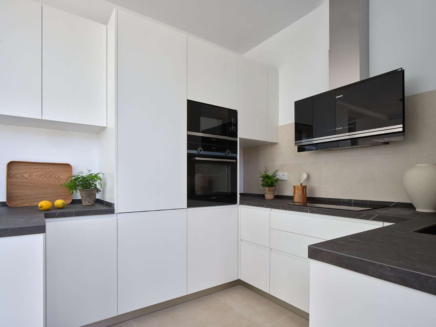Vila en venda in Valdeolletas-Las Cancelas-Xarblanca (Marbella)
