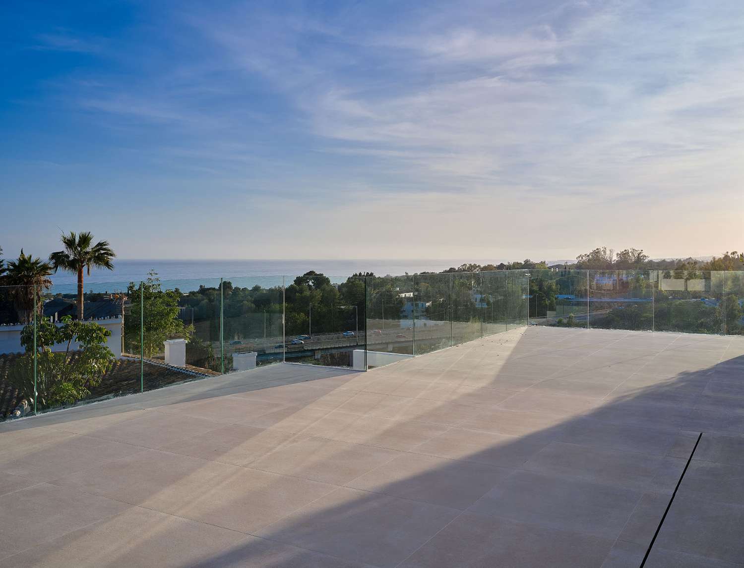 Hermosa villa a estrenar con vistas al mar en Marbella!