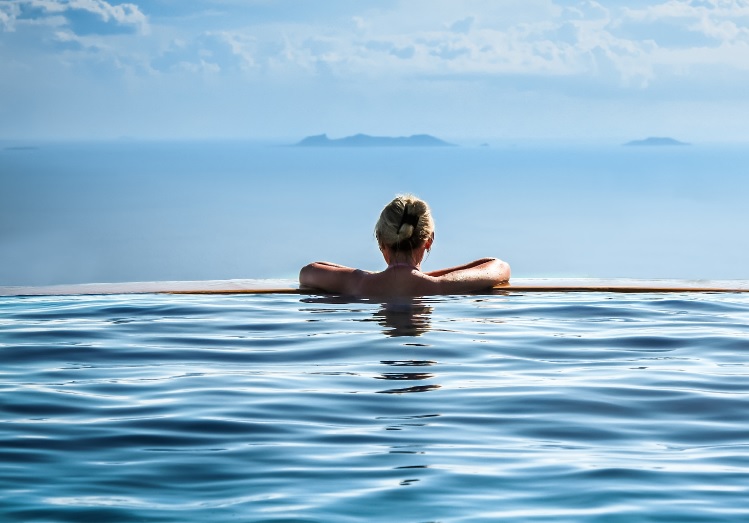 Großzügige Grundstücke mit Panoramablick auf das Meer in der Nähe von Marbella!