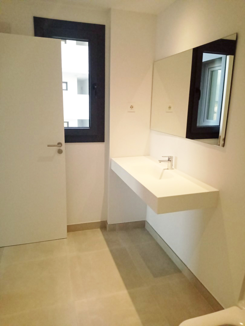 Excellent brand new apartment in Higuerón West!