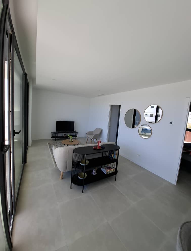 Excellent brand new apartment in Higuerón West!