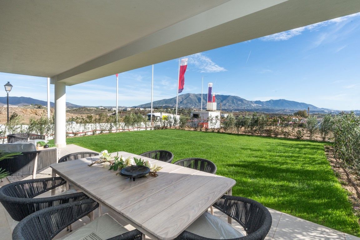 Spacious 2 and 3 bedroom apartments in La Cala Golf!