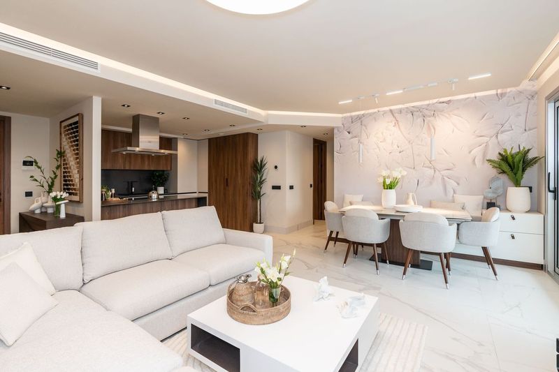 Spacious newly built apartments and penthouses near the beach and Puerto Banús!