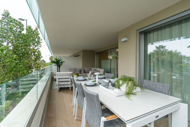 Spacious newly built apartments and penthouses near the beach and Puerto Banús!