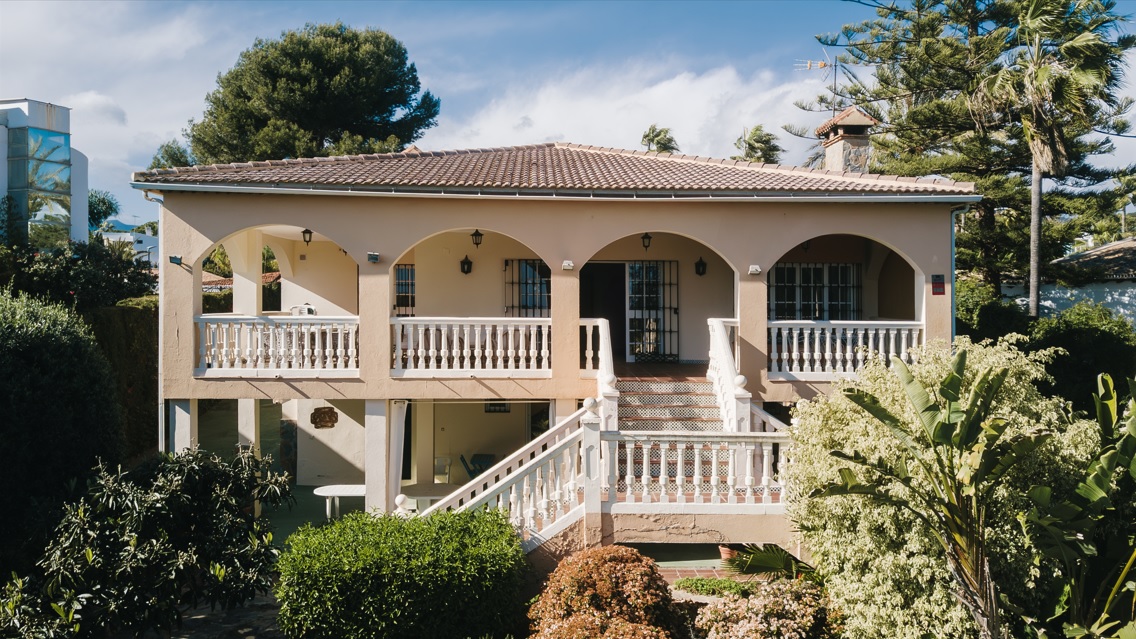 Hermosa villa independiente en las Dunas de Artola, Cabopino!