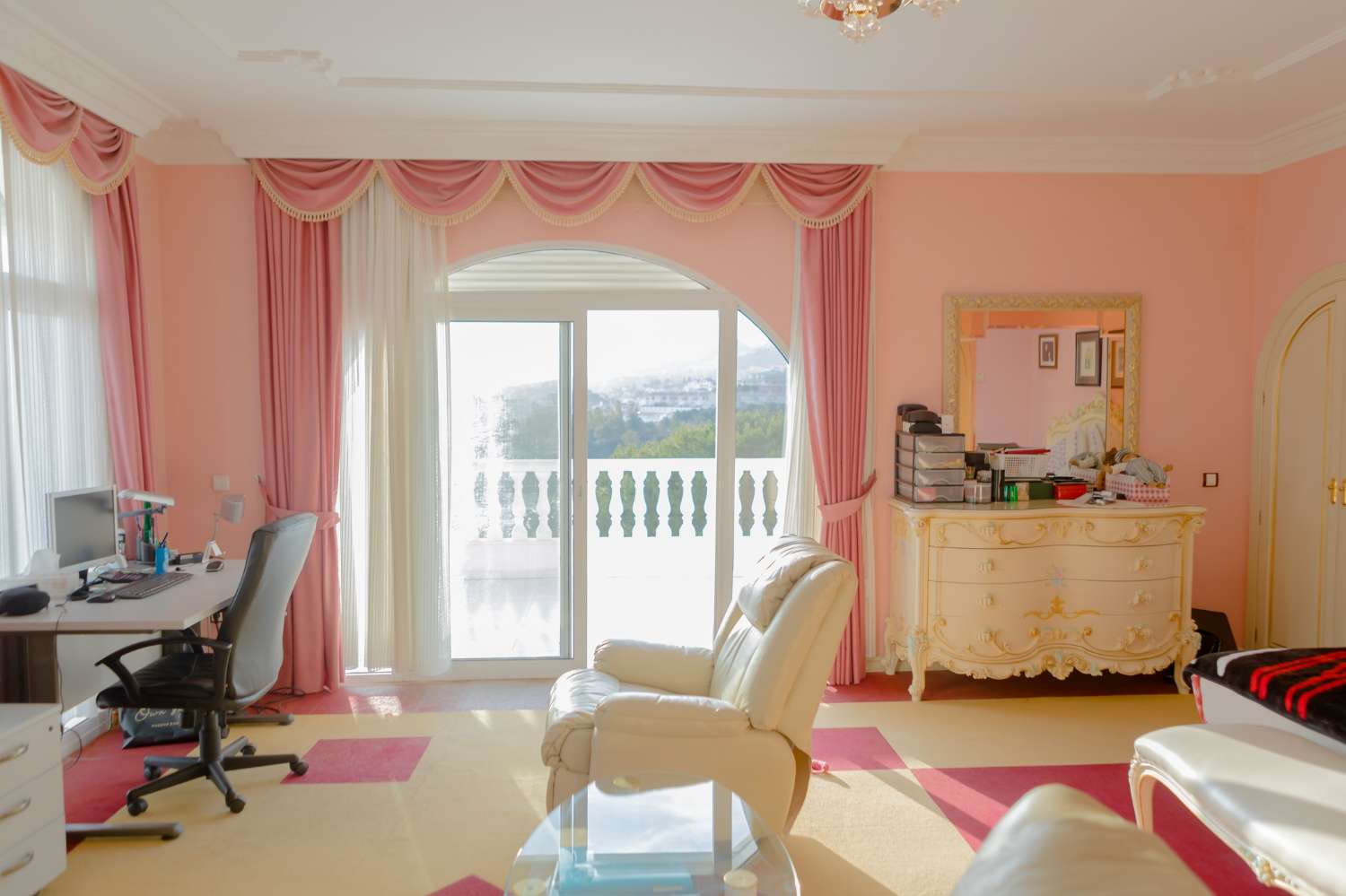 Villa te koop in Hacienda Torrequebrada (Benalmádena)
