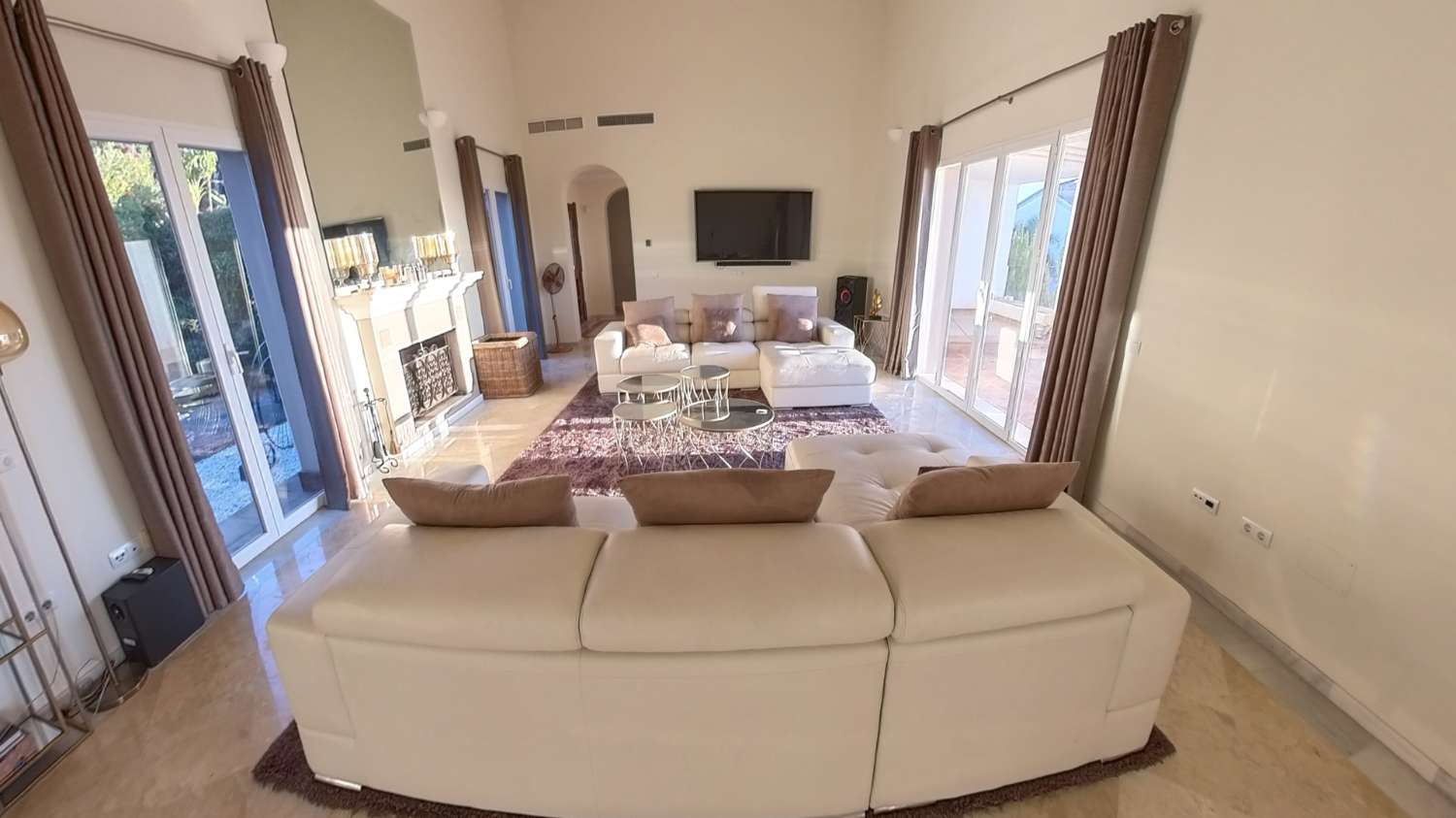 Belle villa individuelle avec vue panoramique au Sierra Blanca Country Club !