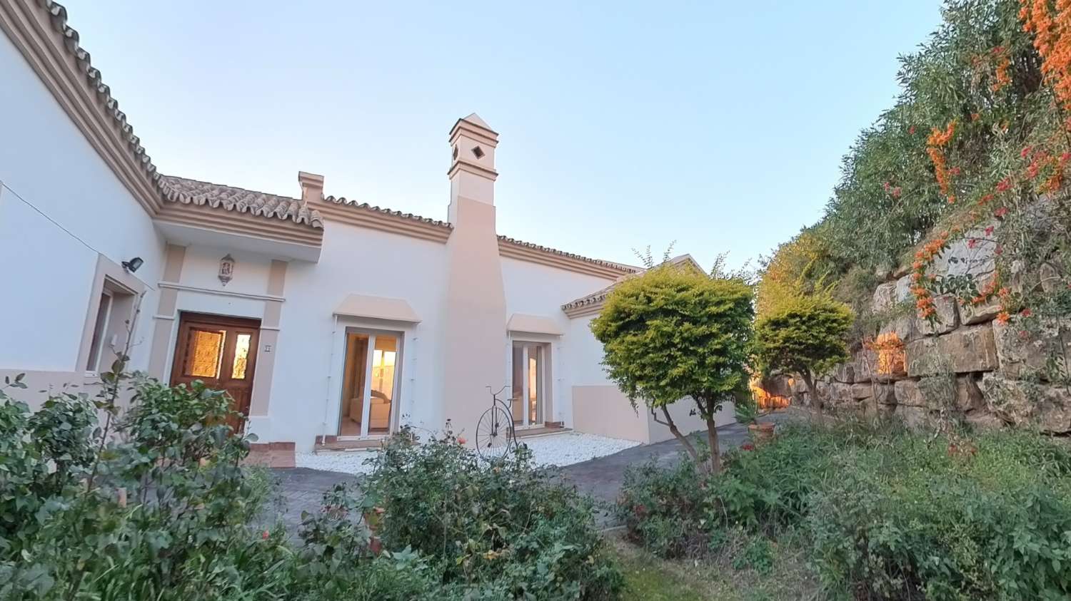 Belle villa individuelle avec vue panoramique au Sierra Blanca Country Club !