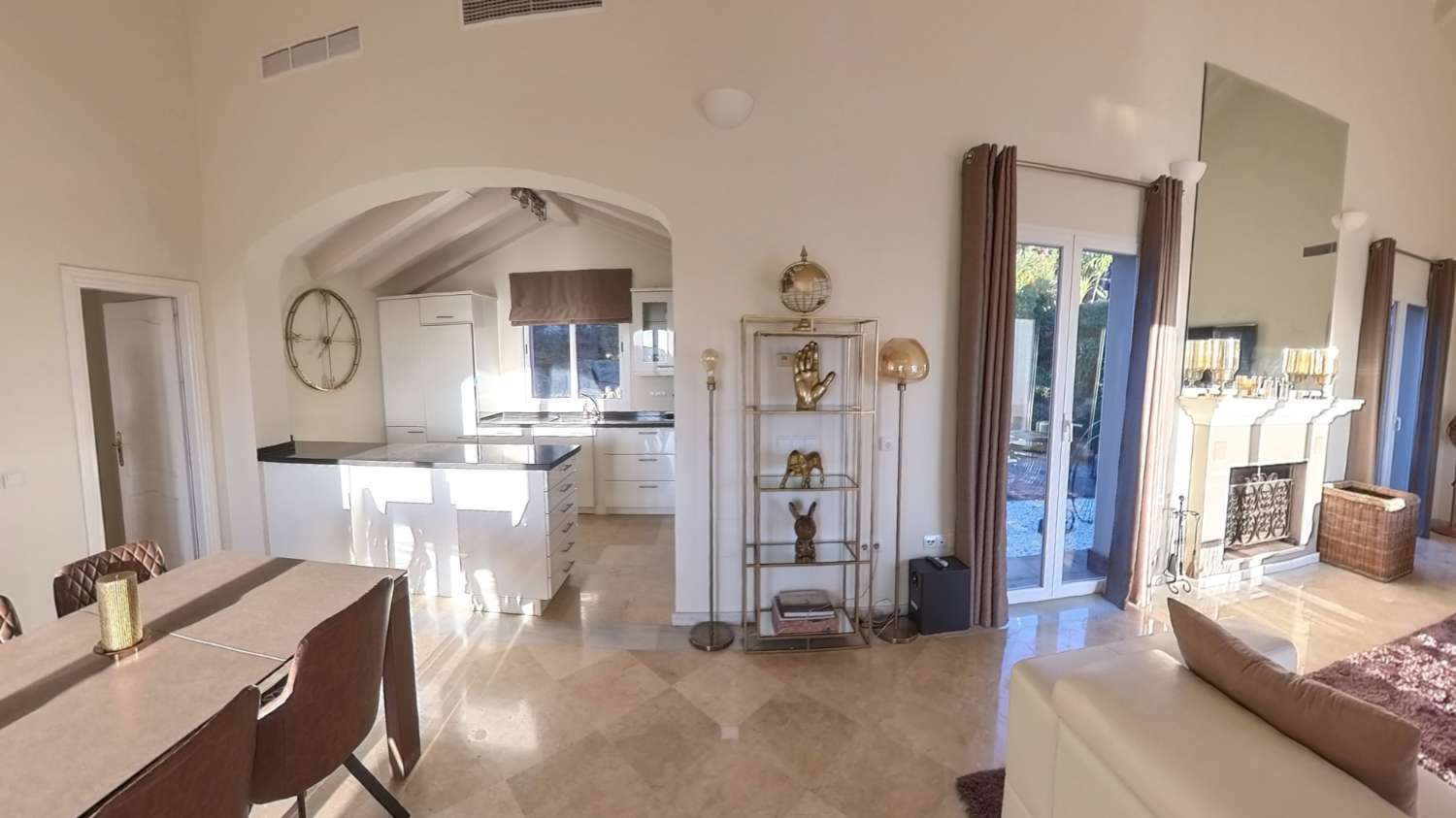 Belle villa individuelle avec vue panoramique au Sierra Blanca Country Club !
