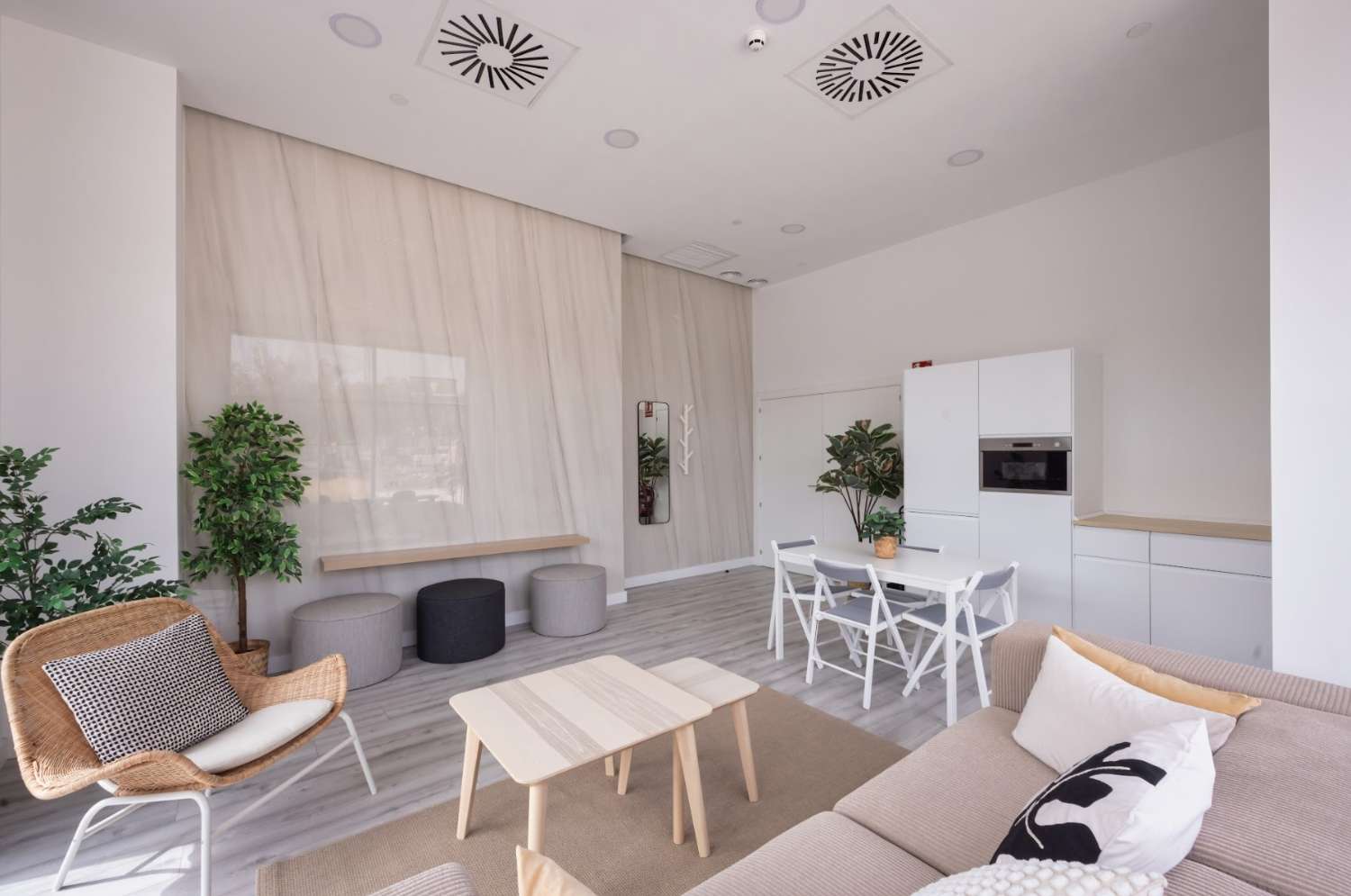 Impresionantes apartamentos con hermosas vistas en Málaga!
