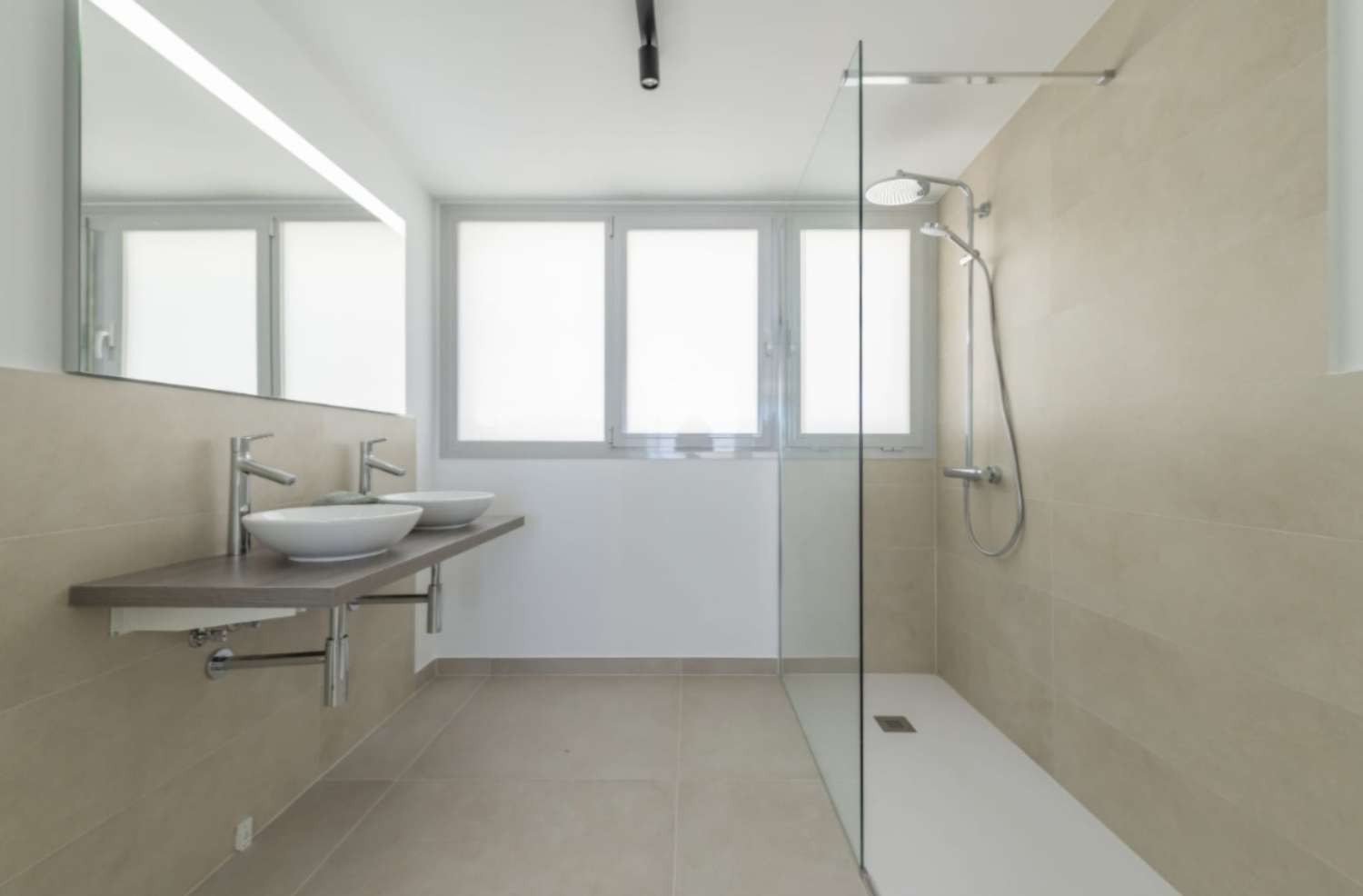 Spectaculaire penthouse en duplex avec vue panoramique sur la mer !