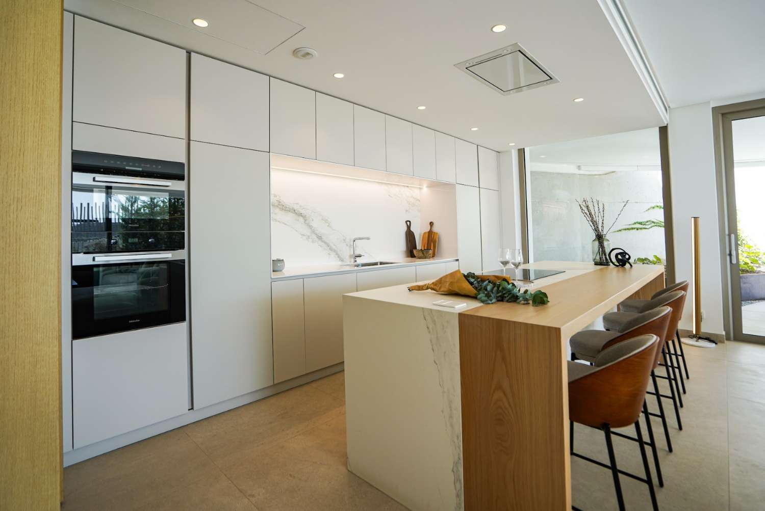 Spacious brand new luxury apartment in La Quinta!