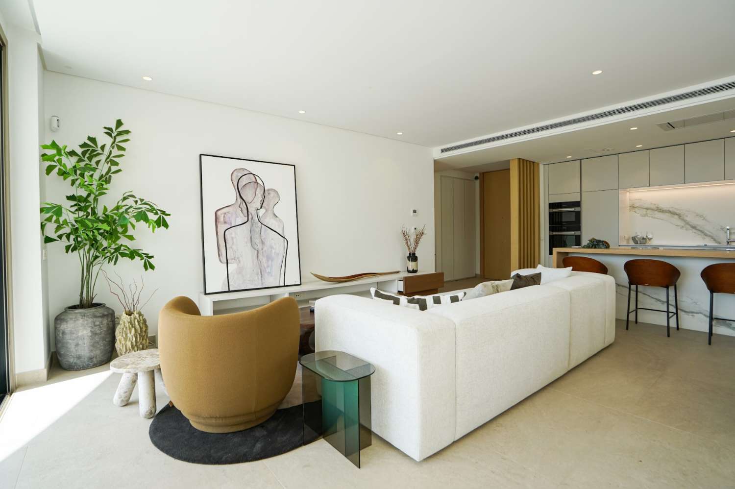 Spacious brand new luxury apartment in La Quinta!