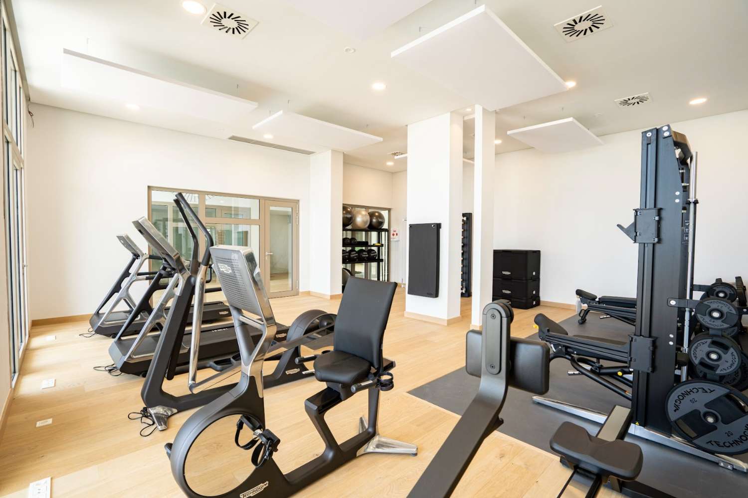 Spacious brand new luxury apartment in La Quinta!