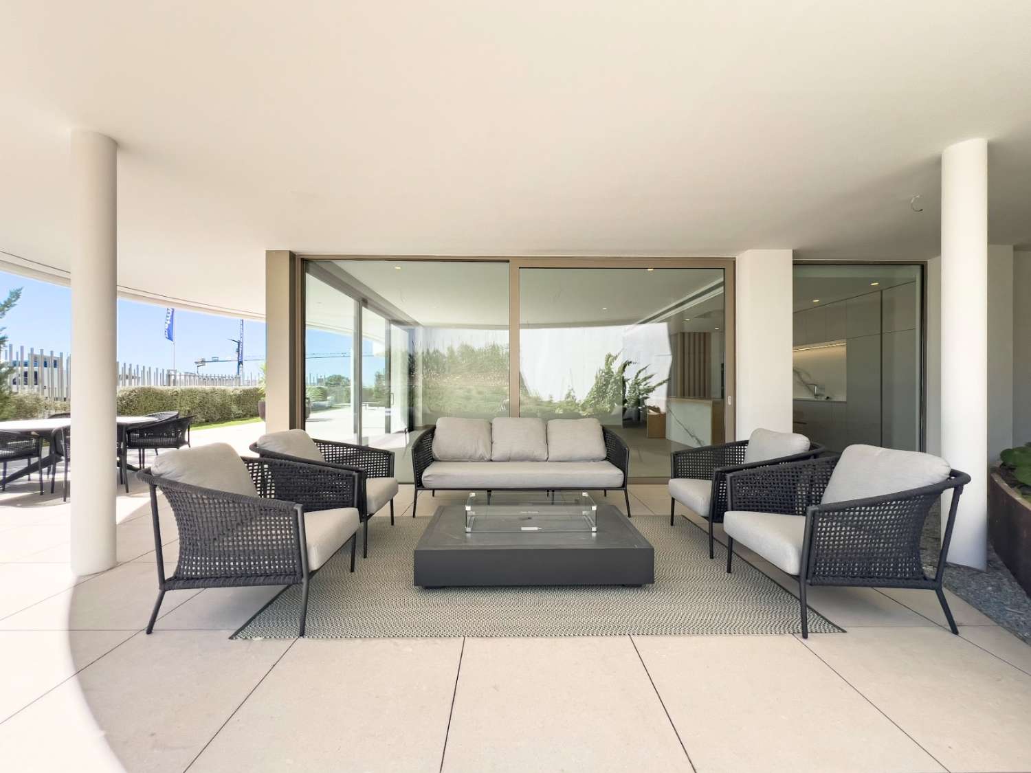 Spacious brand new luxury apartment in La Quinta!