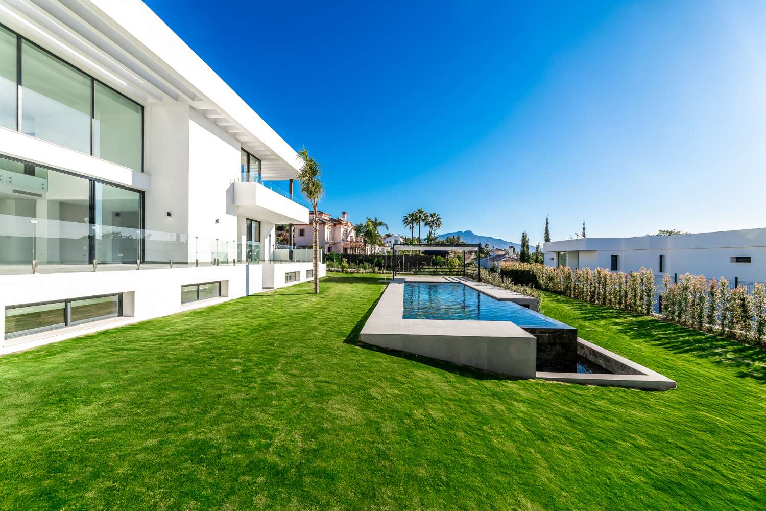 Excepcional villa de lujo en El Paraíso, Benahavis!