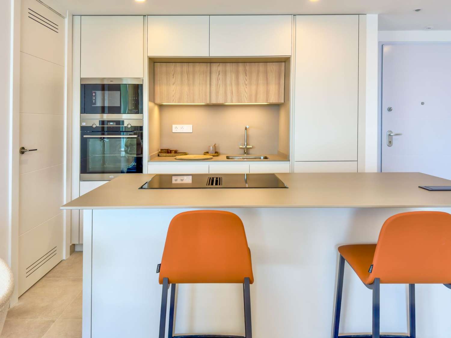 Utmärkta helt nya lägenheter i Fuengirola, 150 meter från stranden!