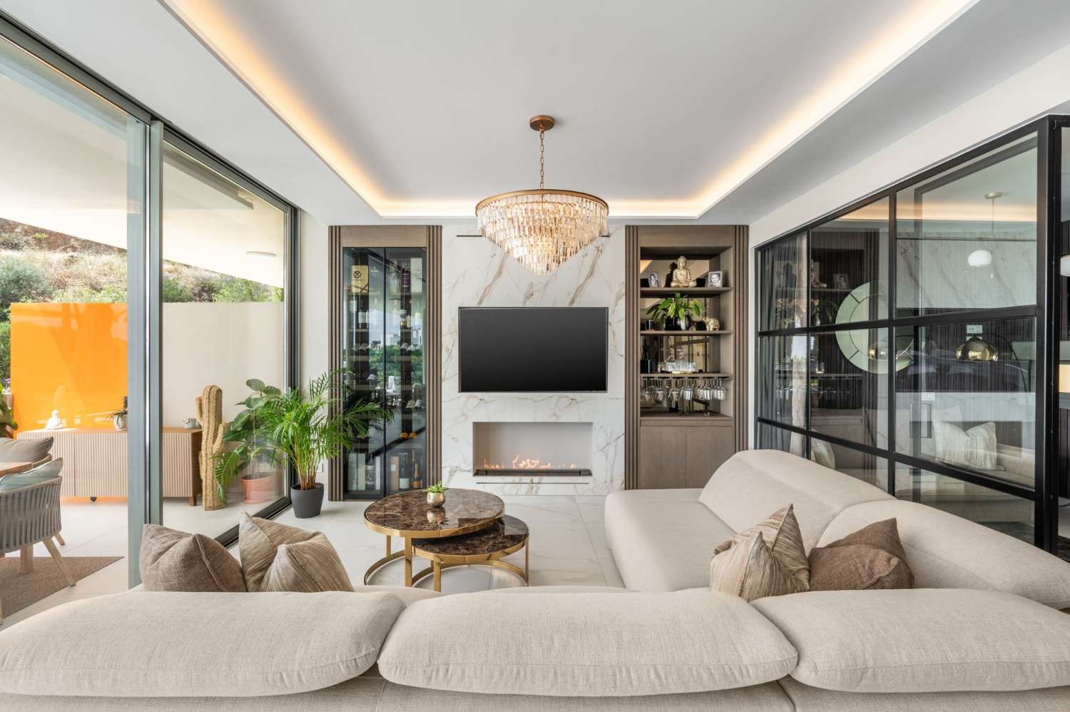 Lyxig helt ny lägenhet med 3 sovrum och utsikt över havet och bergen i Reserva del Higuerón