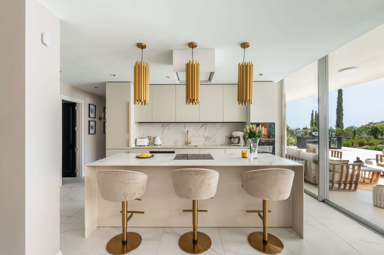 Lyxig helt ny lägenhet med 3 sovrum och utsikt över havet och bergen i Reserva del Higuerón