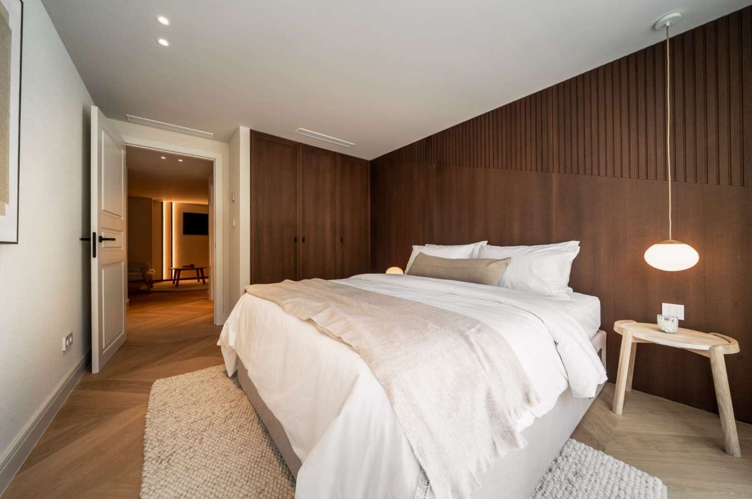 Exceptionell, helrenoverad villa i Nueva Andalucía, Marbella!