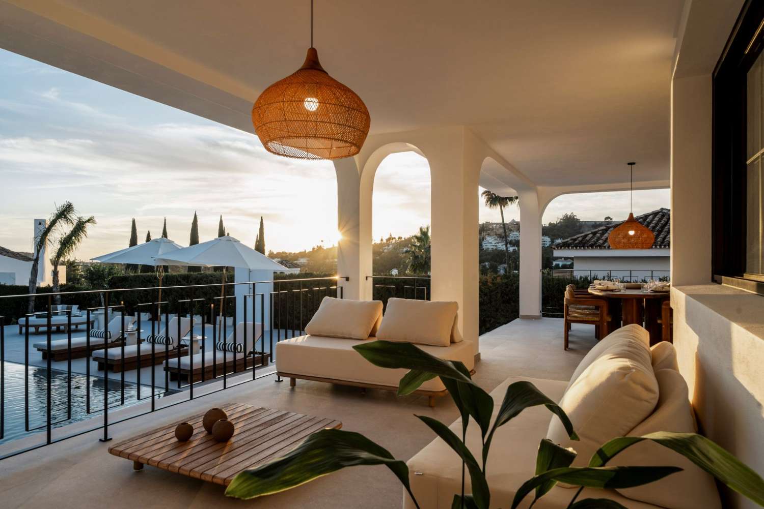 Exceptionell, helrenoverad villa i Nueva Andalucía, Marbella!