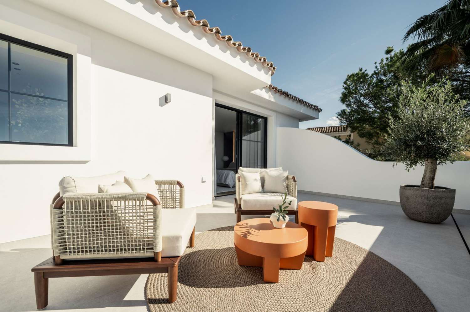 Exceptionell, helrenoverad villa i Nueva Andalucía, Marbella!