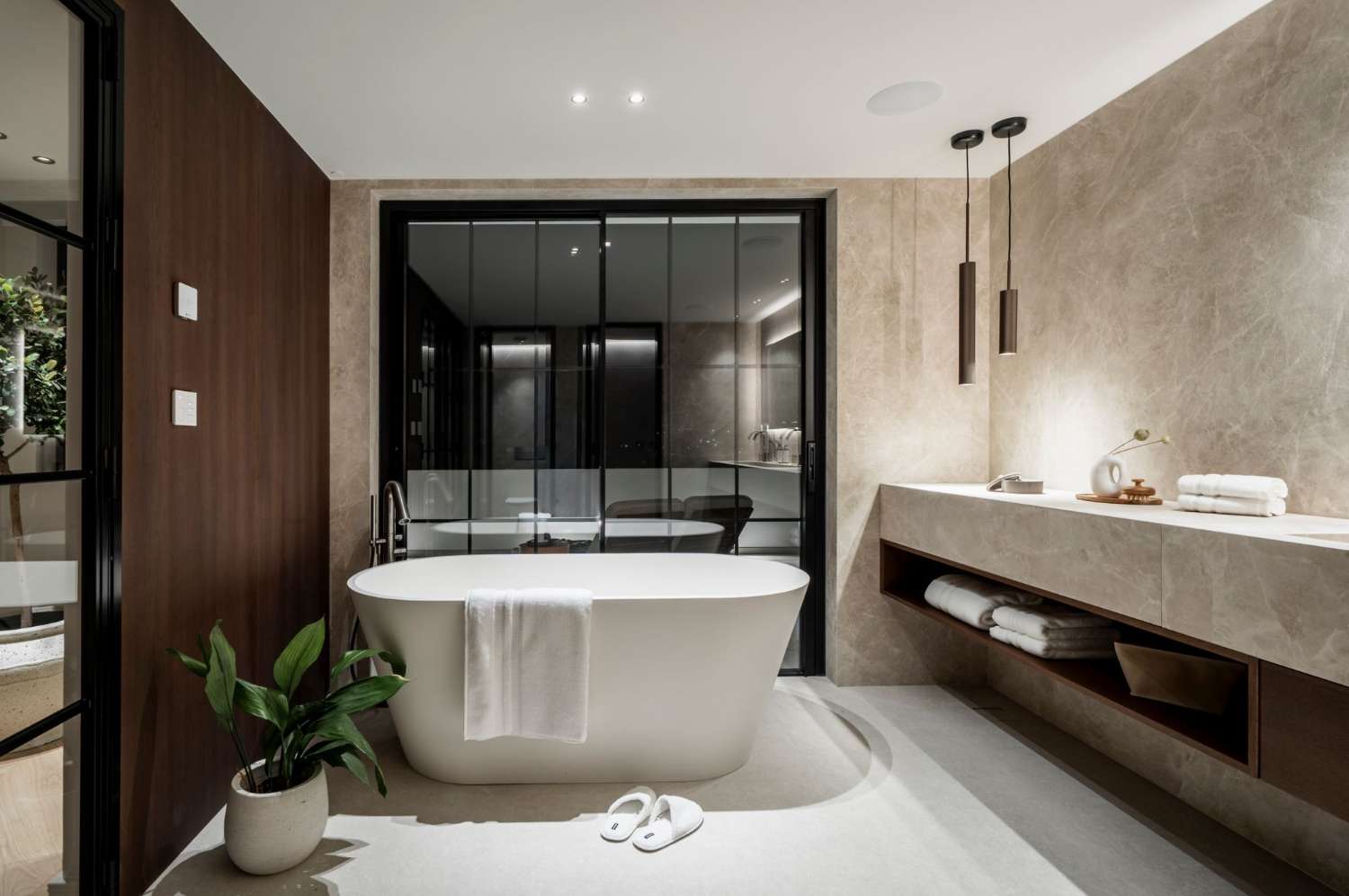 Exceptionell, helrenoverad villa i Nueva Andalucía, Marbella!