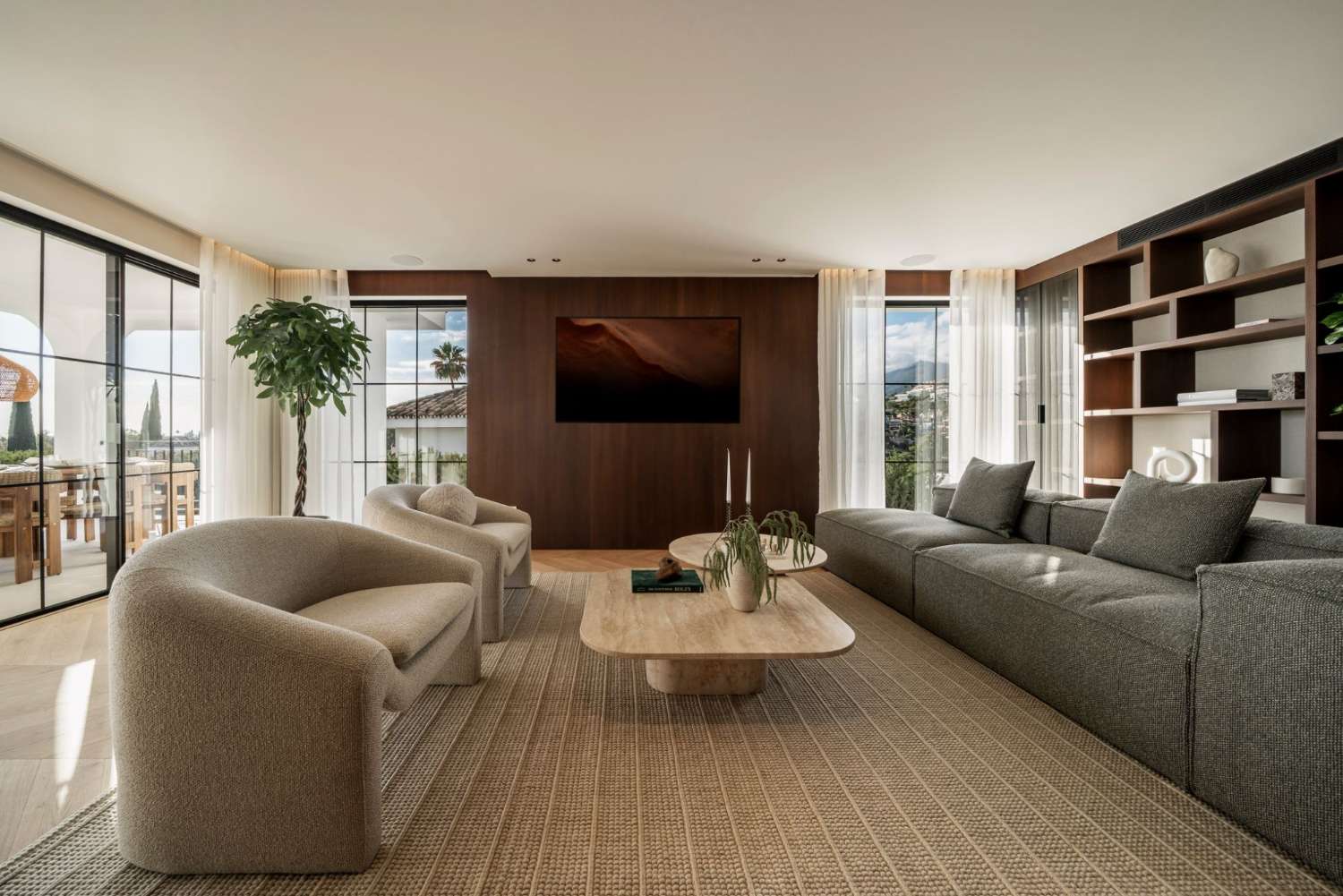 Exceptionell, helrenoverad villa i Nueva Andalucía, Marbella!