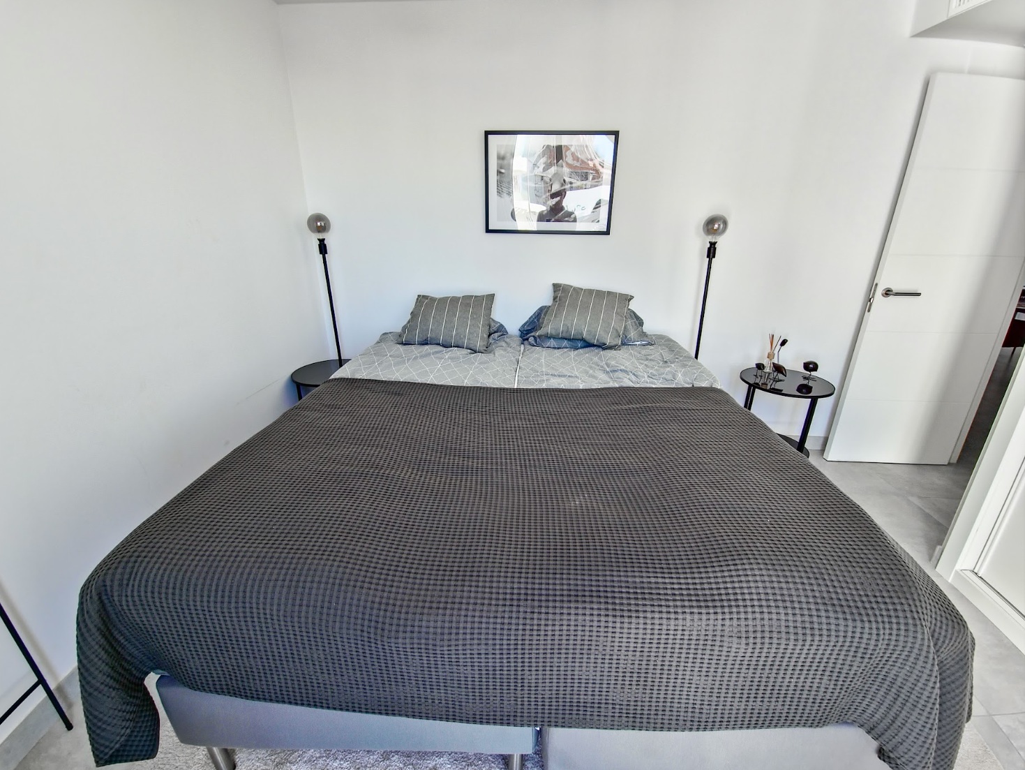 Hermoso ático con vistas al mar en La Cala!