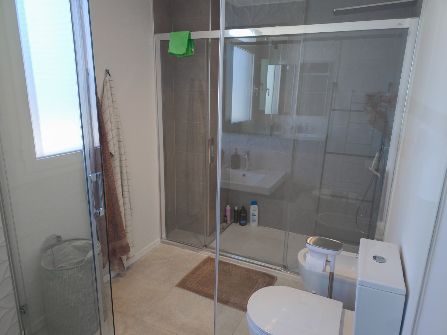 Hermoso ático con vistas al mar en La Cala!