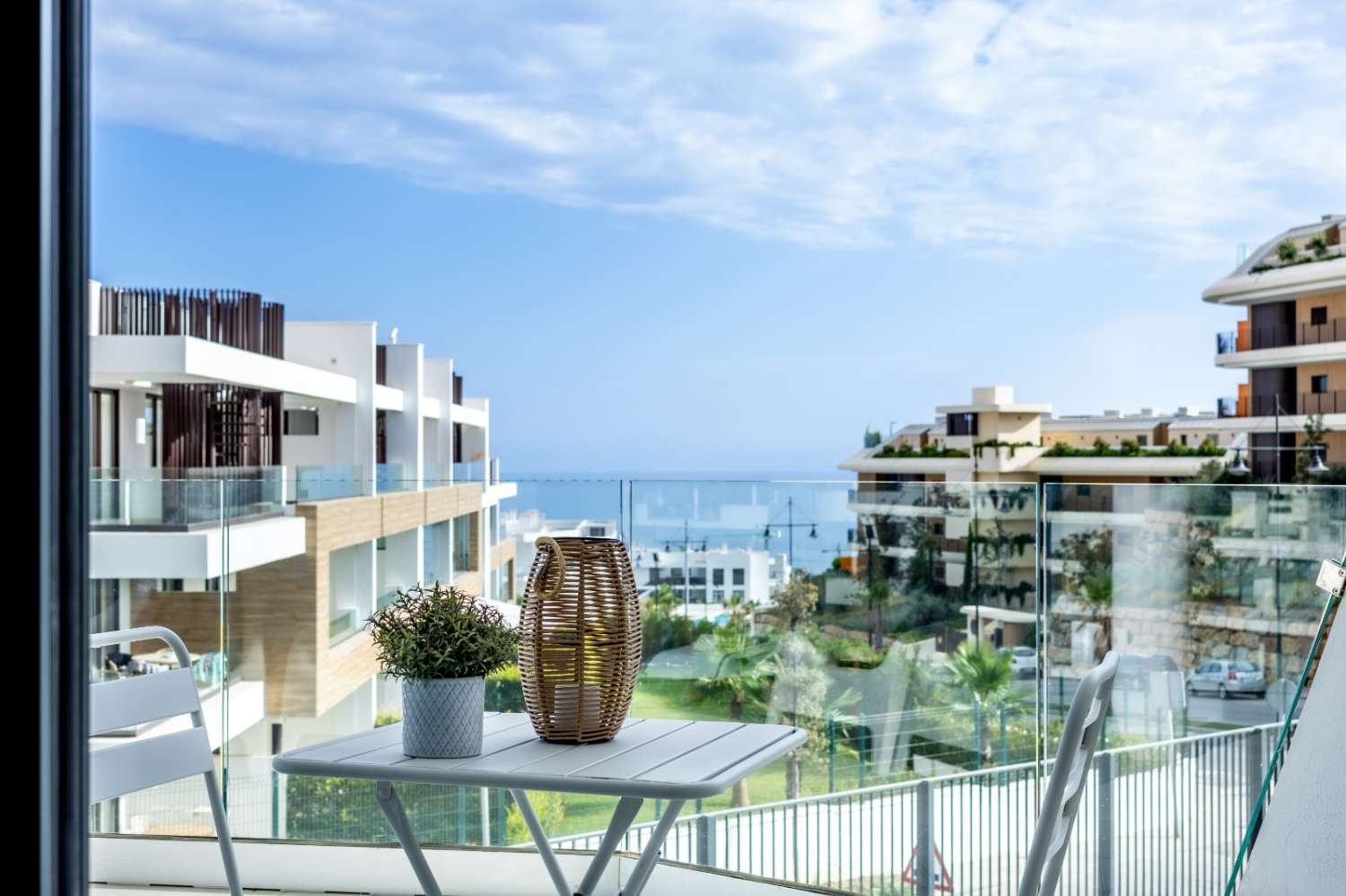 Hermoso piso nuevo con vistas al mar en Higuerón!