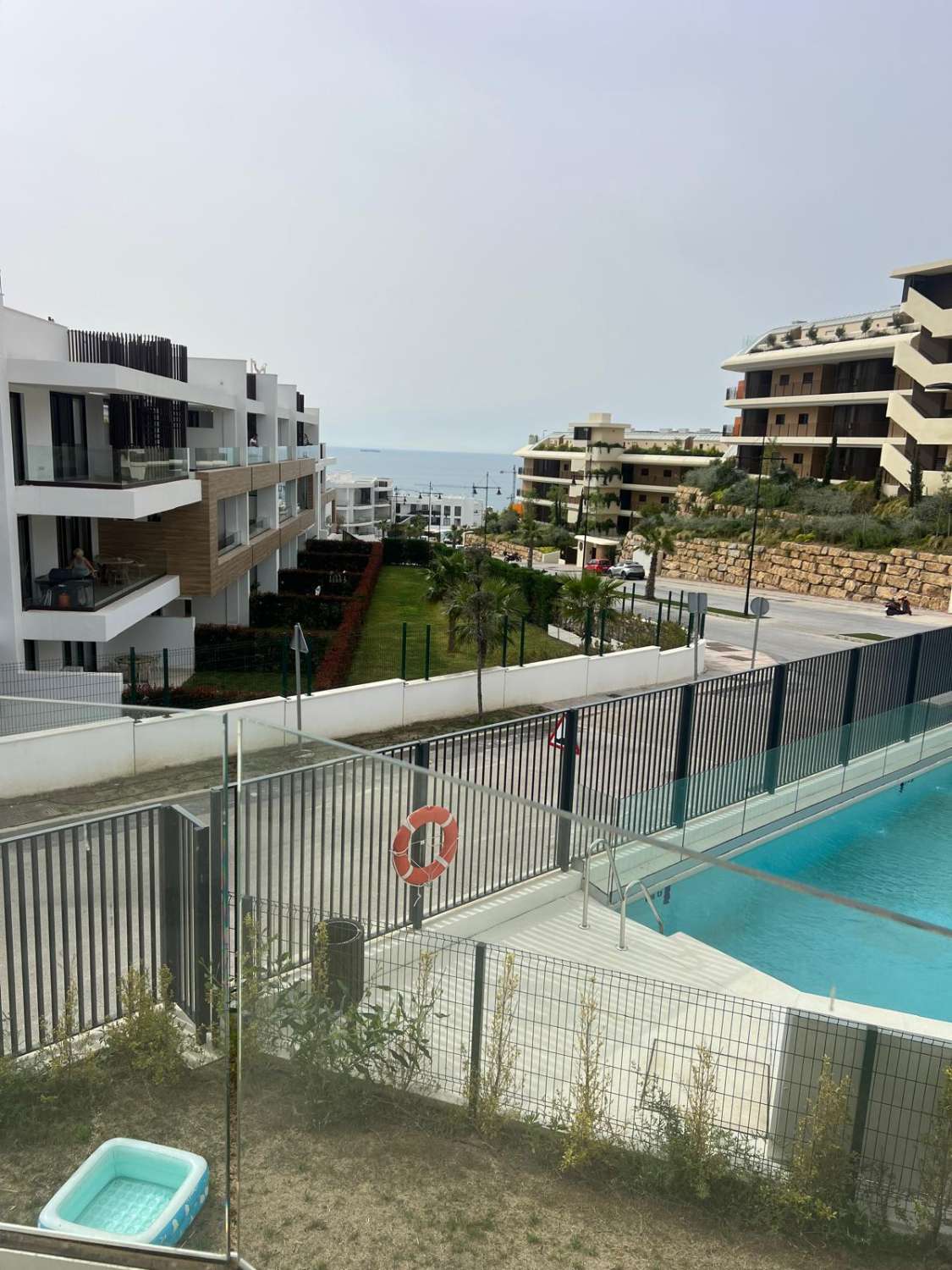 Hermoso piso nuevo con vistas al mar en Higuerón!