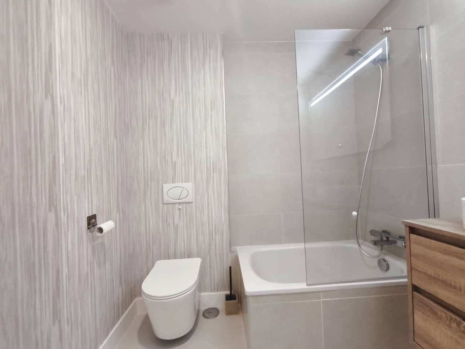 Hermoso apartamento con jardín privado en Las Loma del Higuerón!