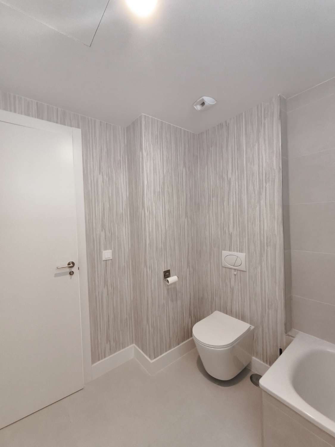 Hermoso apartamento con jardín privado en Las Loma del Higuerón!
